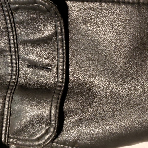 Alta Moda Ladies Leather Jacket - Picture 7 of 8